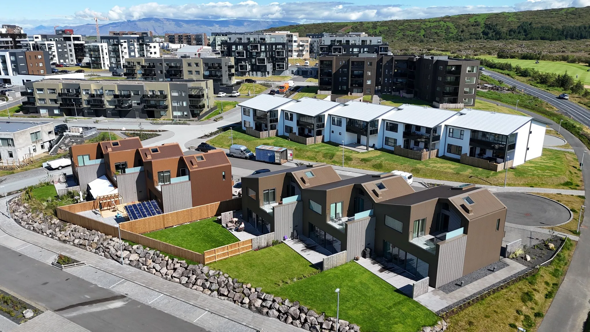 Kinnargata 44-80, Garðabær – CLT row houses, drone photo 2