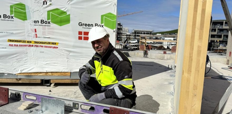 Krosslímt timbur og forsmíðuð baðherbergi Krosslímt timbur og forsmíðuð baðherbergi